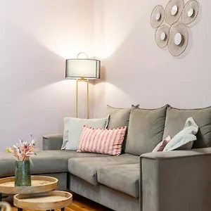  Apartment Houseloft White Tower Collection