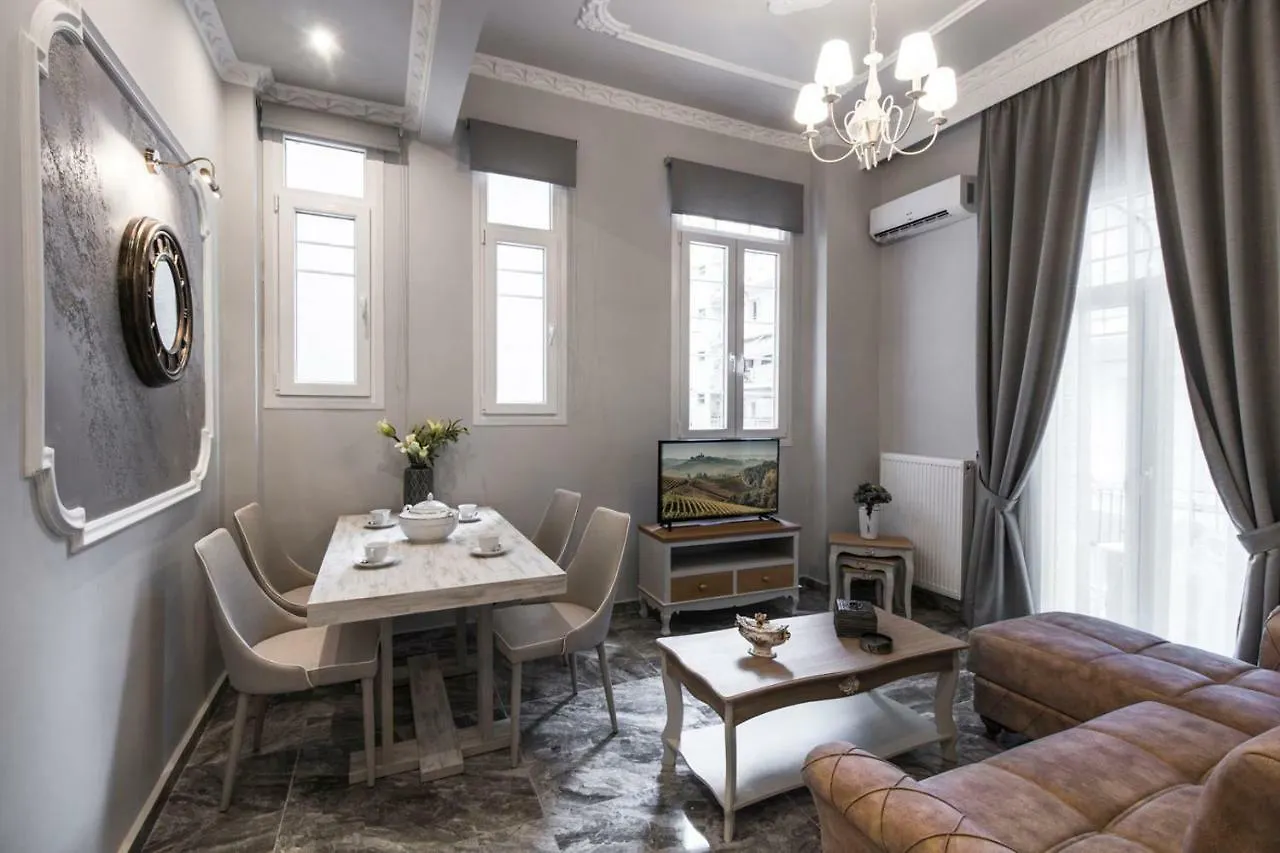 شقة سالونيك Tsimiski 104 Luxury Suites