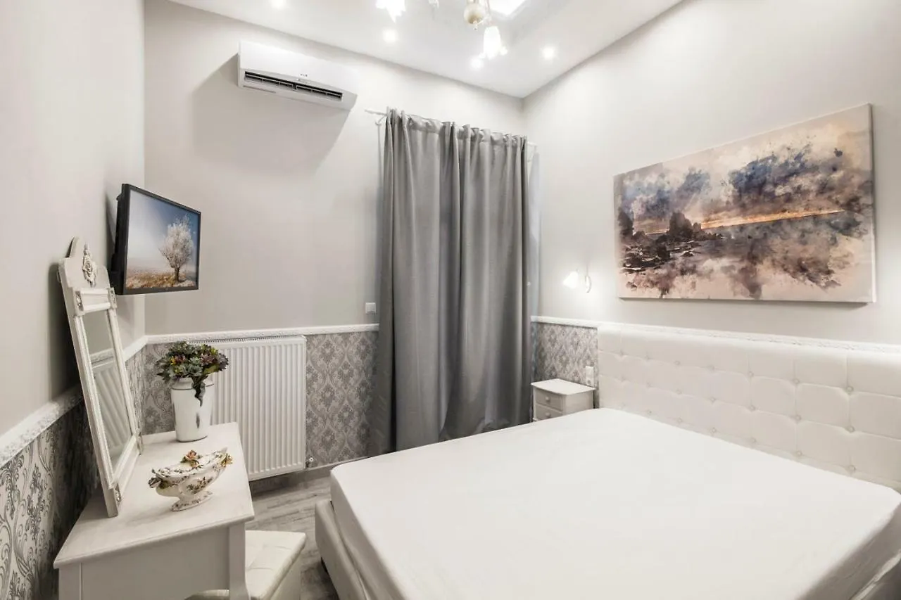 سالونيك Tsimiski 104 Luxury Suites اليونان