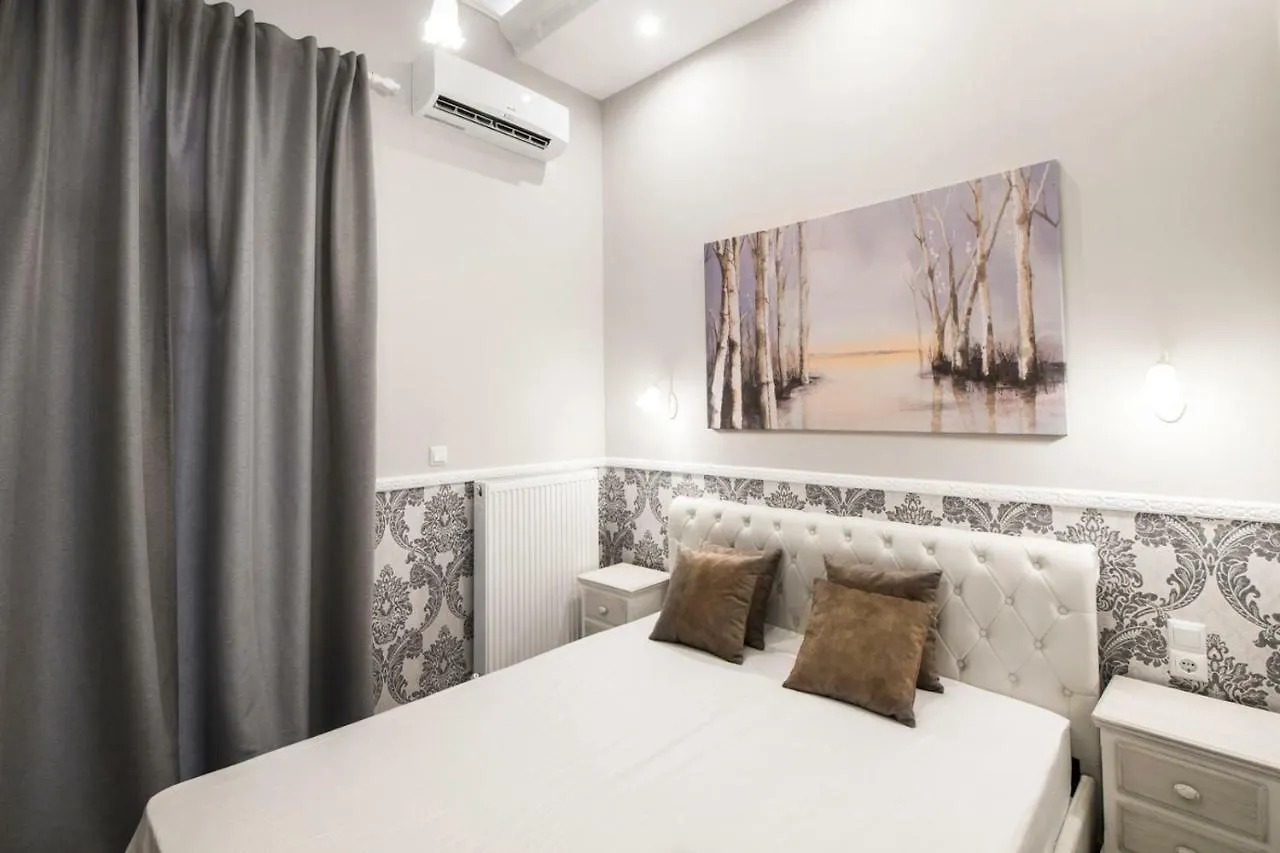 سالونيك Tsimiski 104 Luxury Suites